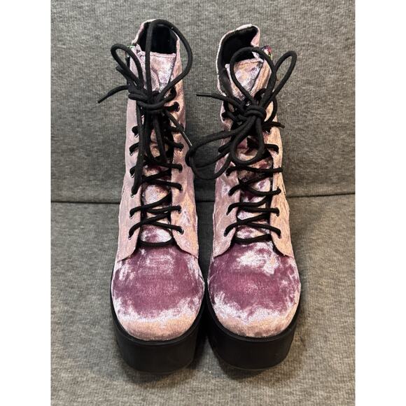 Lavender Crushed Velvet Dolls Kill Boots - Women's Size 10 - Picture 1 of 9